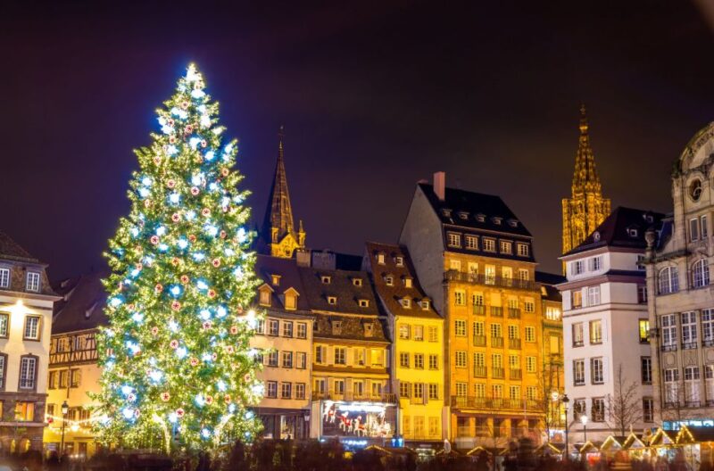 Christmas Magic: A Guided Walking Tour in Strasbourg - Marveling at Cathédrale Notre Dames Gothic Architecture