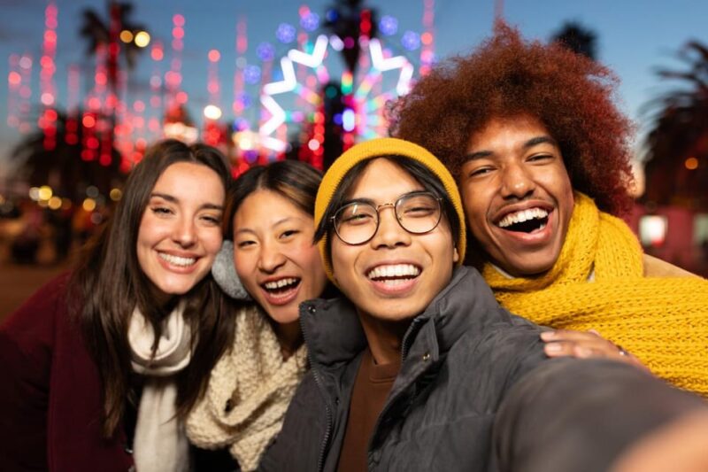 Christmas Magic: Walking Granada’s Historic Highlights - Exploring Granadas Festive Highlights