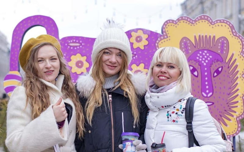 Christmas Market Guided Tour in Esztergom - Key Points