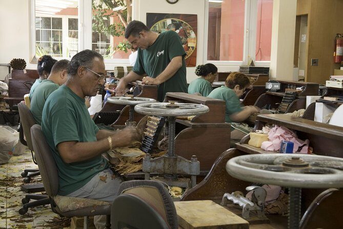 Cigar Demo and Rum Tasting at Graycliff Cigar Company - Introduction