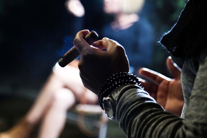 Cigar Rolling Experience with Rum and Chocolate Pairing - FAQ