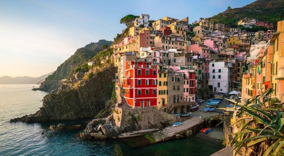 Cinque Terre: 2-Hour Private Boat Tour - Intimate Group Size and Duration