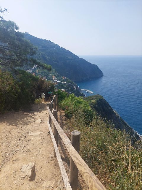 Cinque Terre From Riomaggiore to Manarola and Vineyards - Discovering the Vineyards