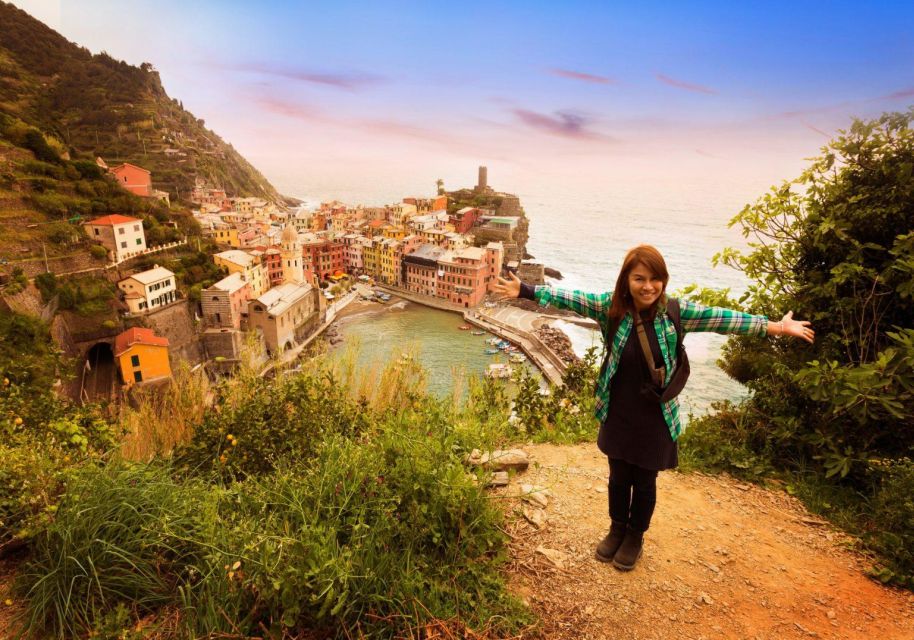 Cinque Terre Gems: UNESCO Sites & Secrets Tour - Language Options and Meeting Point