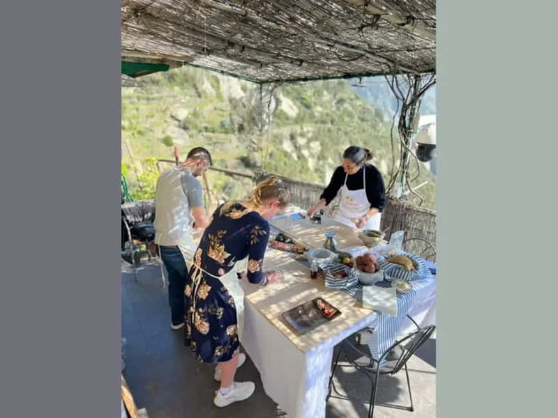 Cinque Terre: Pesto Cooking Class at a Local's Home - Pricing and Value