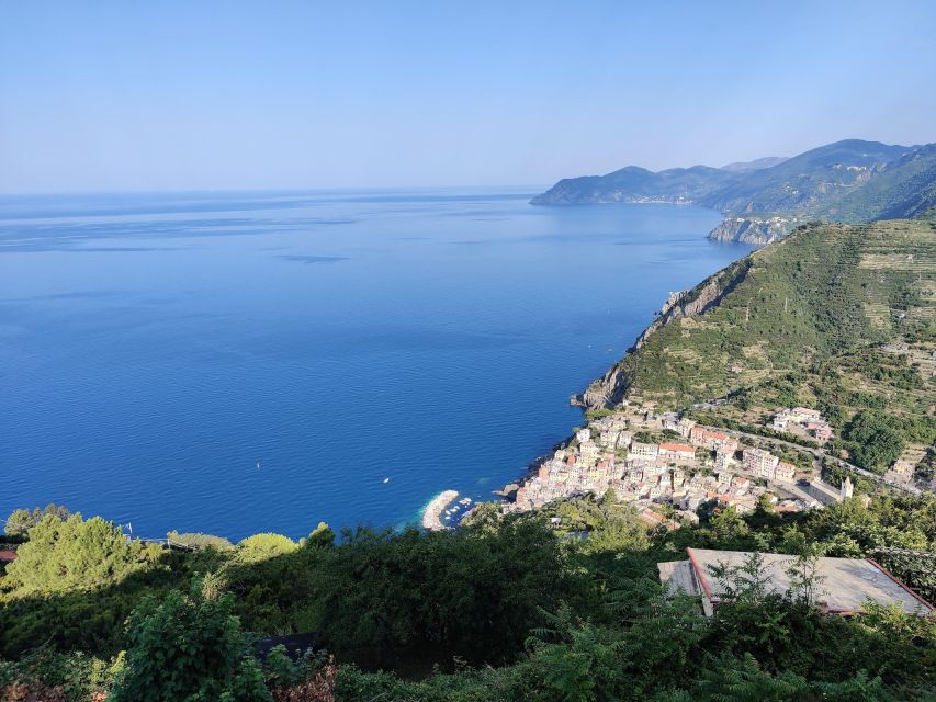 Cinque Terre: Private Trekking Riomaggiore to Monesteroli - Trekking Requirements and Precautions