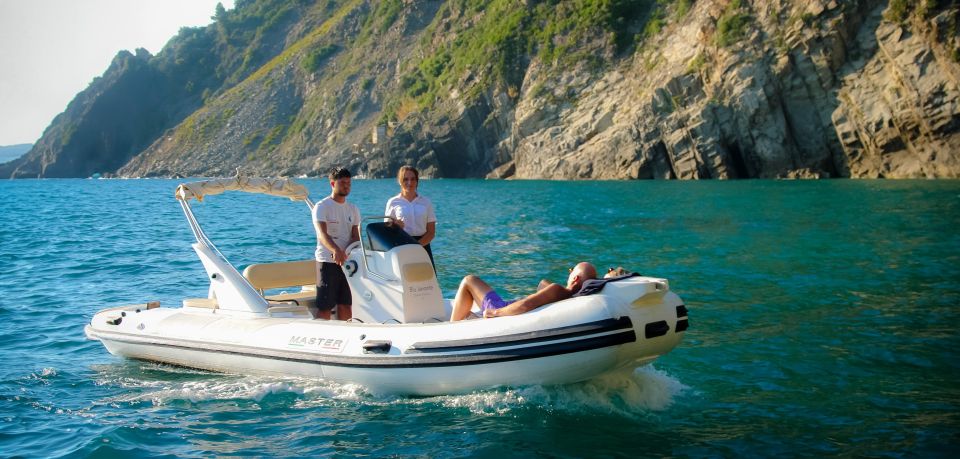 Cinque Terre Shared Dinghy Six Hours Personalized Tour - Key Points