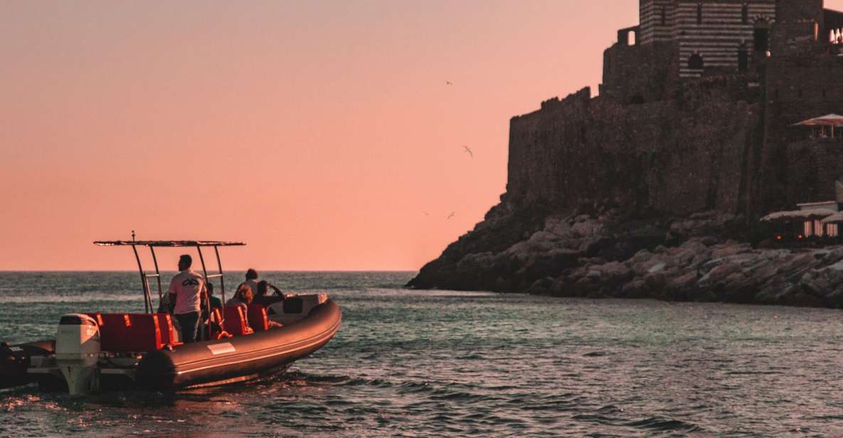 Cinque Terre: Sunset Boat Tour With Appetizers & Drinks - Highlights