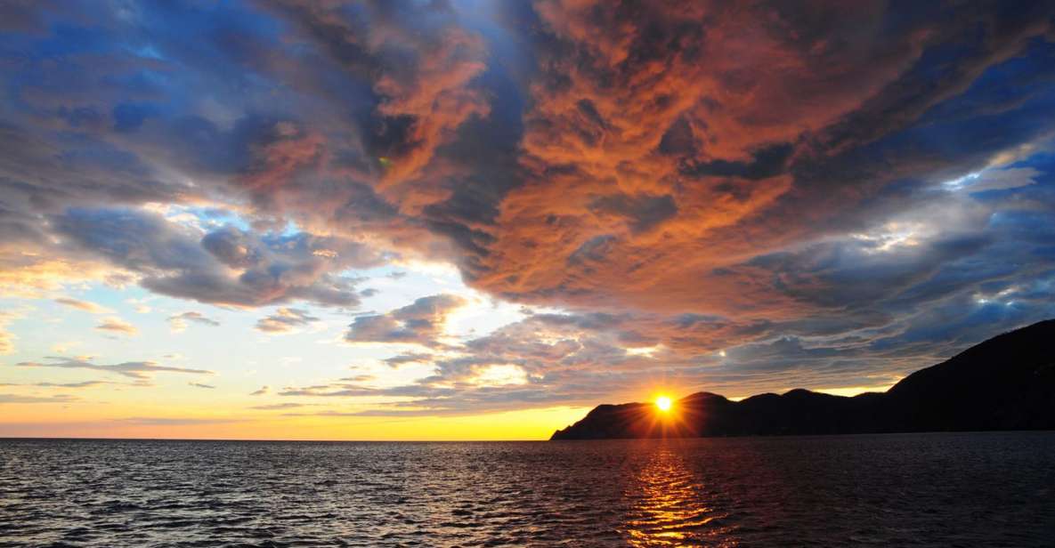 Cinque Terre: Sunset Cruise With Aperitif on Board - Onboard Amenities