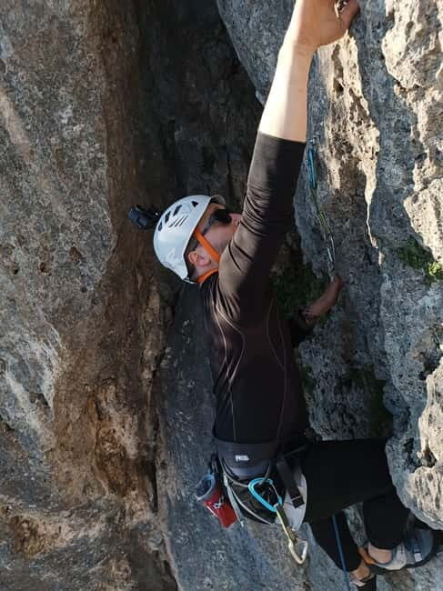 Cinque Torri: a day of climbing in the Dolomites - An Authentic Climbing Experience in the Heart of the Dolomites