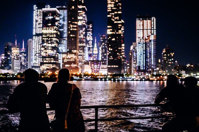 Circle Line: New Year's Eve Fireworks & Party Cruise (21+) - FAQs