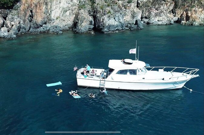 Circle the Island of St. John | Lunch stop at Lime Out (Taco Boat) - FAQ