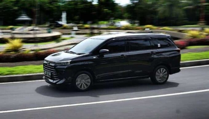City Car Hire 12 Hours - Pickup and Drop-off