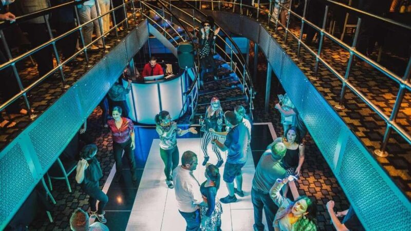 City Cruises Chicago: Lake Michigan Fireworks Dinner Cruise - An Honest Look at the Experience