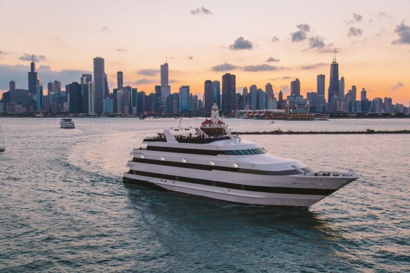 City Cruises Chicago: Premier Lunch or Dinner Cruise - An Overview of the Experience