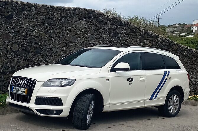 City Ponta Delgada, Airport Transfers. Shuttles. Taxi. Minibus - Key Points