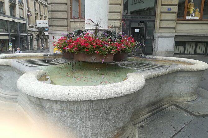 City tour Basel (walking tour) - The Sum Up