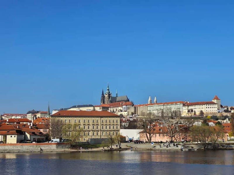 City tour in Prague - Exploring Prague in Comfort: A Detailed Review of the City Tour