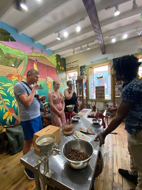 City Tour in vintage model T replica - Key Points