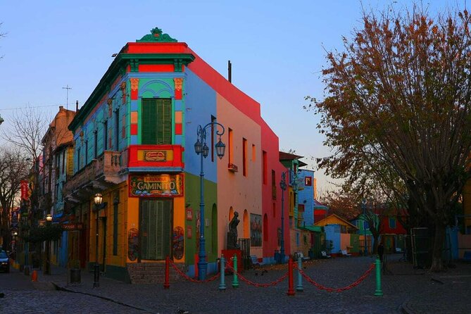 City Tour Through Buenos Aires and Its Neighborhoods - Navigating the Public Transportation