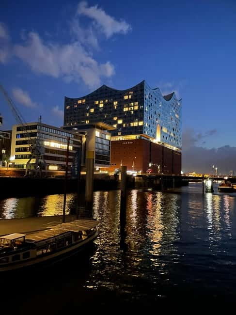 City tour through Hafencity, Speicherstadt... with a real insider! - Exploring Hamburg with a Locals Touch