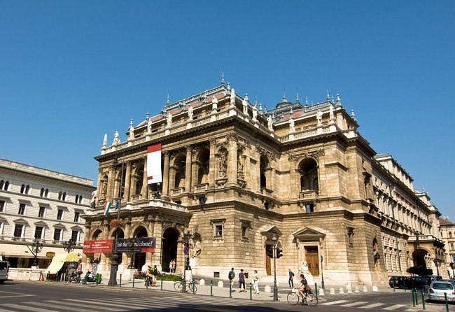 City Walk With Secret Legends and Guided, Private Wine Tasting - Good To Know