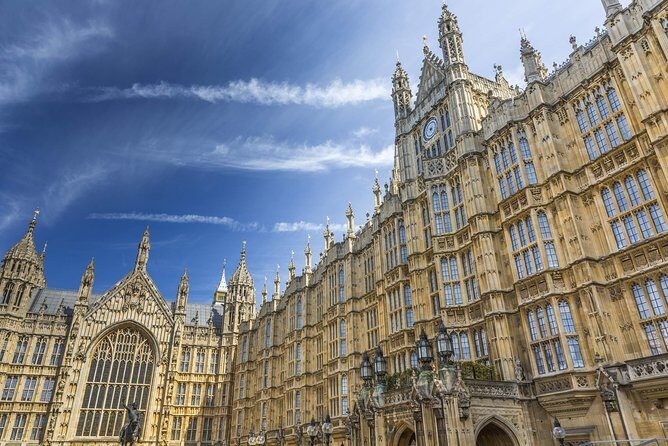 Classic London Tour & Changing the Guards History In Action - The Experience: A Balanced Perspective