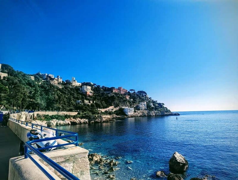 Classic Old Car for a Private Guided Tour of the Côte d'Azur - Scenic Drive and Major Stops