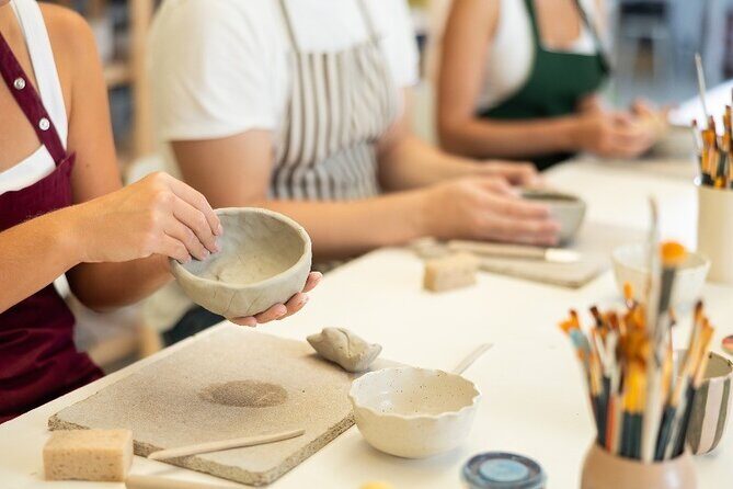 Clay Crush A Valentines Day hand-building Pottery Class - Key Points