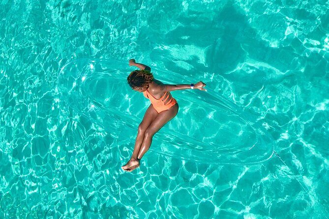 Clear kayak photoshoot Nassau Bahamas. - FAQ