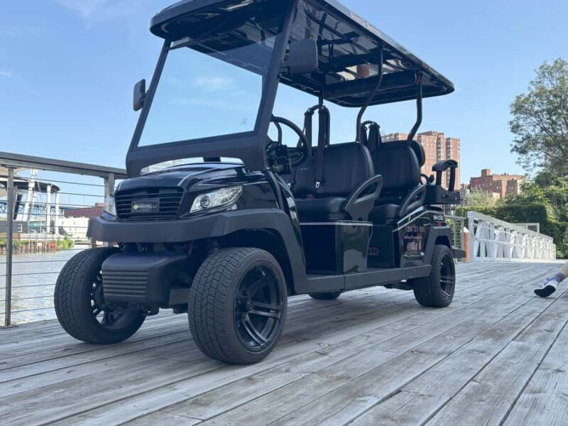 Cleveland: Premium Golf Cart Tour of the Wine District - The Experience in Detail