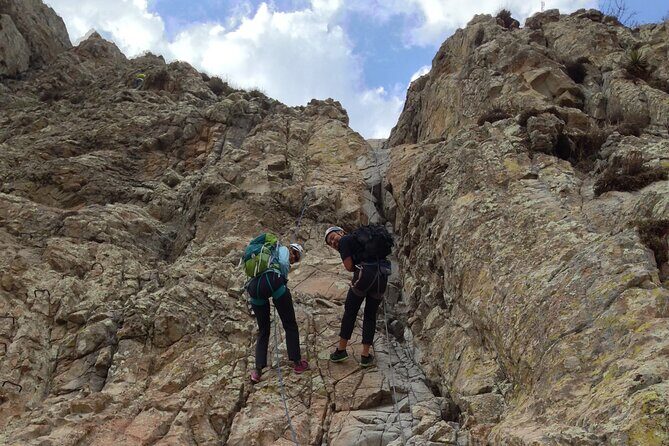 Climb the historic Via Ferrata when visiting Peña de Bernal! - Practical Details and What to Expect