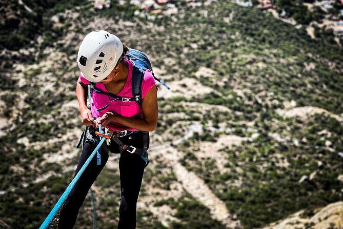 Climbing and Rappel for Beginners in Peña de Bernal Queretaro - Who Should Consider This Tour?