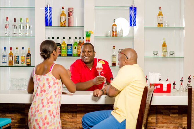 Club Kingston VIP Lounge & Fast Track with Private Roundtrip Airport Transfer - How Does the Pricing Stack Up?