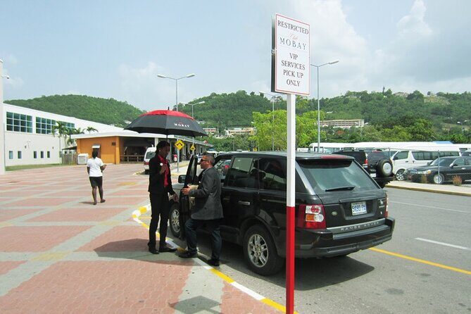 Club Kingston VIP Lounge & Fast Track with Private Roundtrip Airport Transfer - The Sum Up