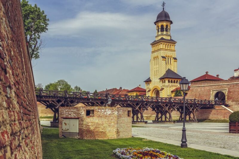 Cluj: Turda Salt Mine, Corvin Castle, Alba Carolina Tour - Corvin Castle