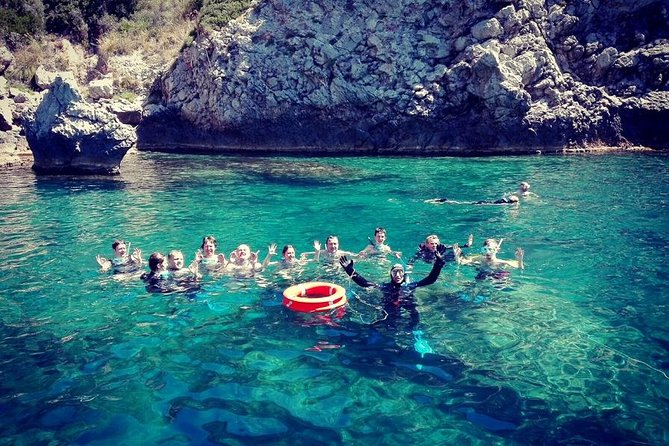 Coast to Coast From Taormina -2 HOURS MINI- CRUISE ISOLABELLA - Accessibility and Fitness