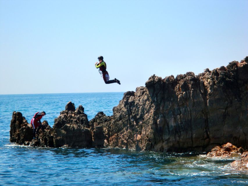 Coasteering Algarve: Cliff Jump, Swim & Climb in Sagres - Key Points