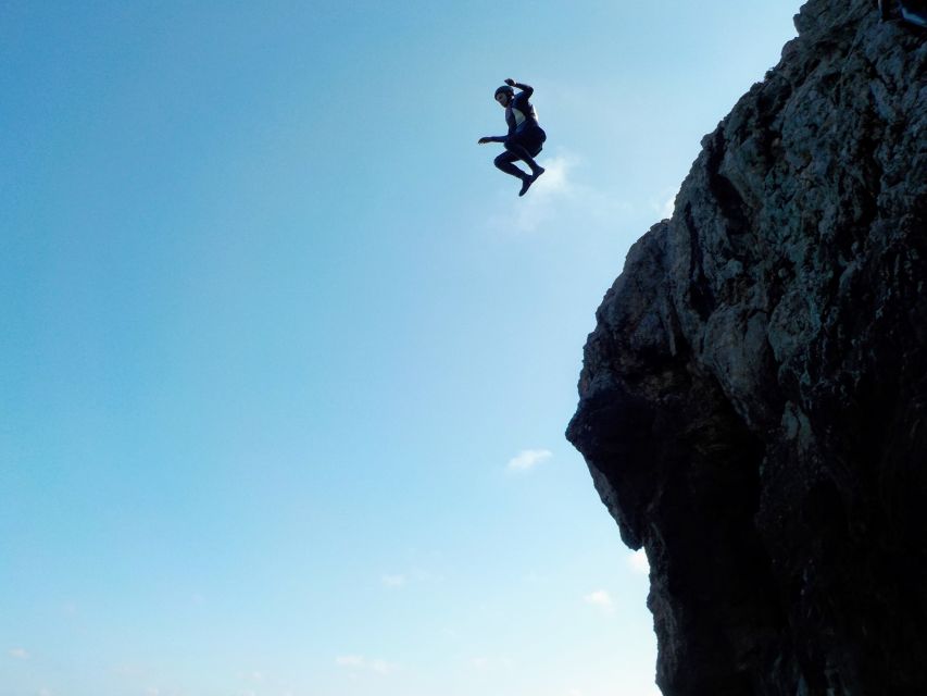 Coasteering Algarve: Cliff Jump, Swim & Climb in Sagres - Included Gear and Services