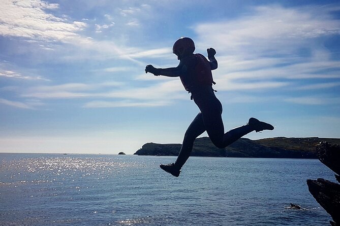 Coasteering (Cliff Jumping, Scrambling, Wild Swimming) on Anglesey - Participant Reviews and Ratings