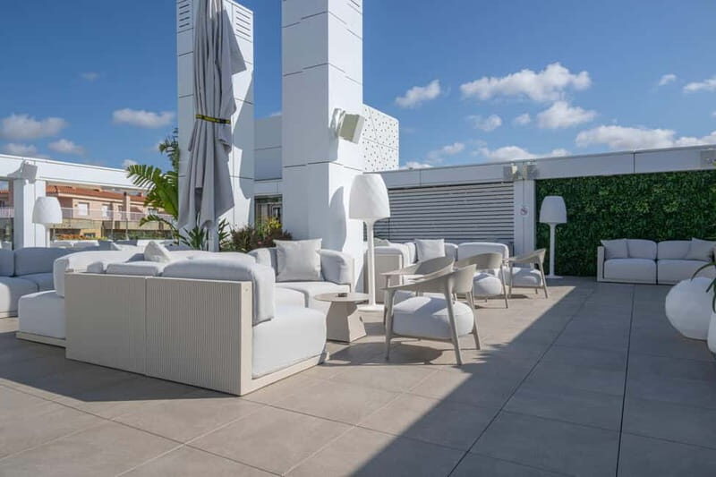 COCKTAIL WORKSHOP AT SUMMIT ROOFTOP - An Authentic Taste of Spain’s Cocktail Culture with a View