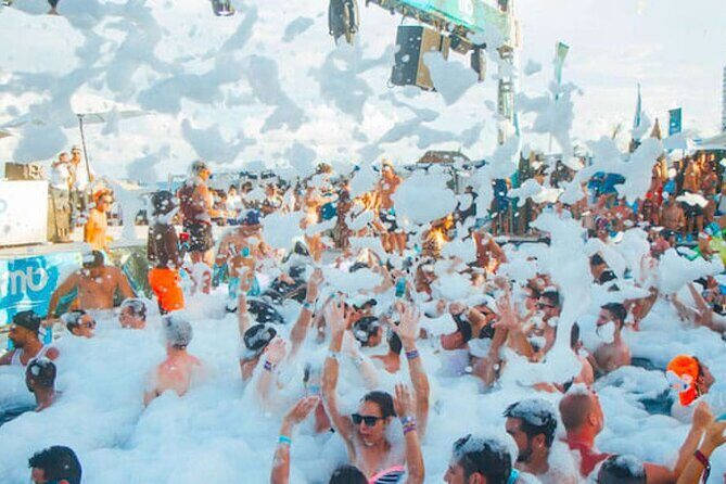 Coco Bongo Beach Club - Practical Details and Tips