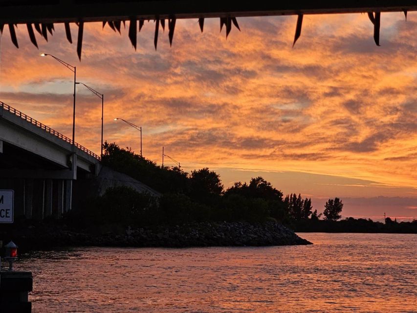 Cocoa Beach: Banana River Sunset Cruise - Scenic Views