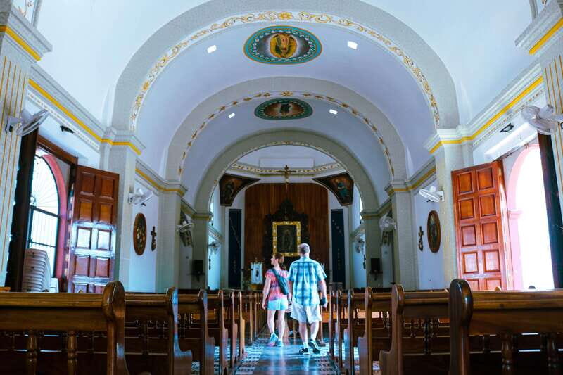 Cocoa-Coffee and Traditions: Huatulco - Cocoa, Coffee, and Traditions in Huatulco: A Flavorful Journey