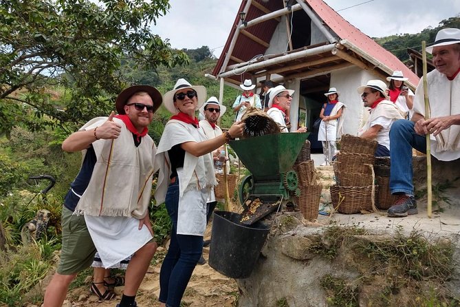 Coffee Tour & Comuna 13 & Cable Car - Good To Know