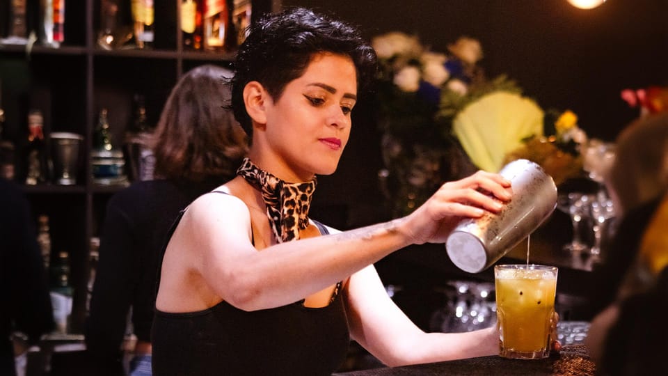 Coimbra: Erotic Cabaret Show and Dinner - Why This Tour Works Well for Certain Travelers