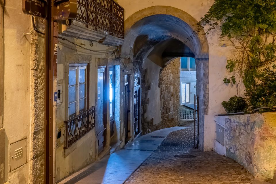 Coimbra: First Discovery Walk and Reading Walking Tour - Experience Highlights