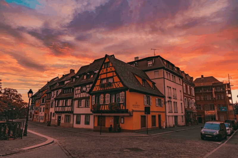 Colmar: Christmas Market and City Highlights Walking Tour - Itinerary Highlights