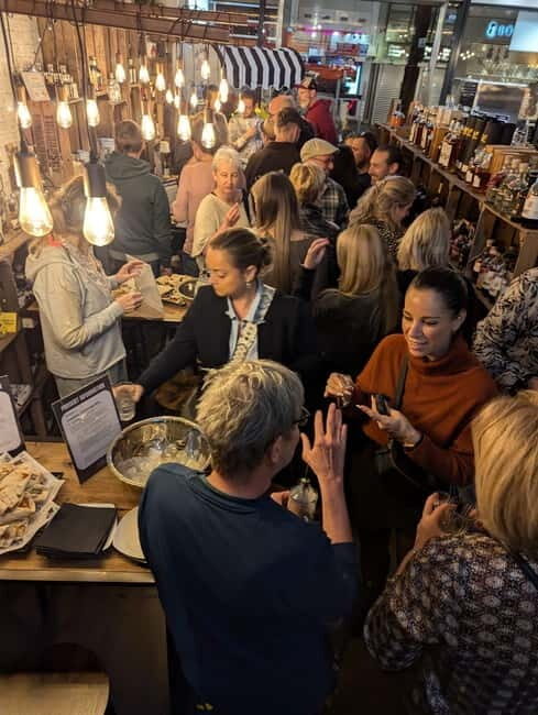 Cologne: Gin tasting at the Haus der Manufakturen - An Authentic and Flavorful Cologne Experience