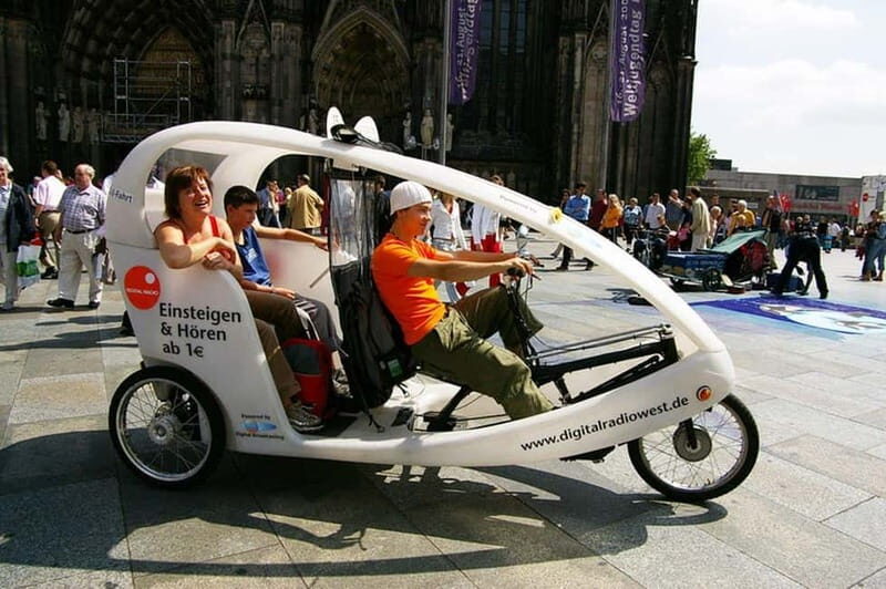 Cologne: Rickshaw city tour perpedalo - Key Points